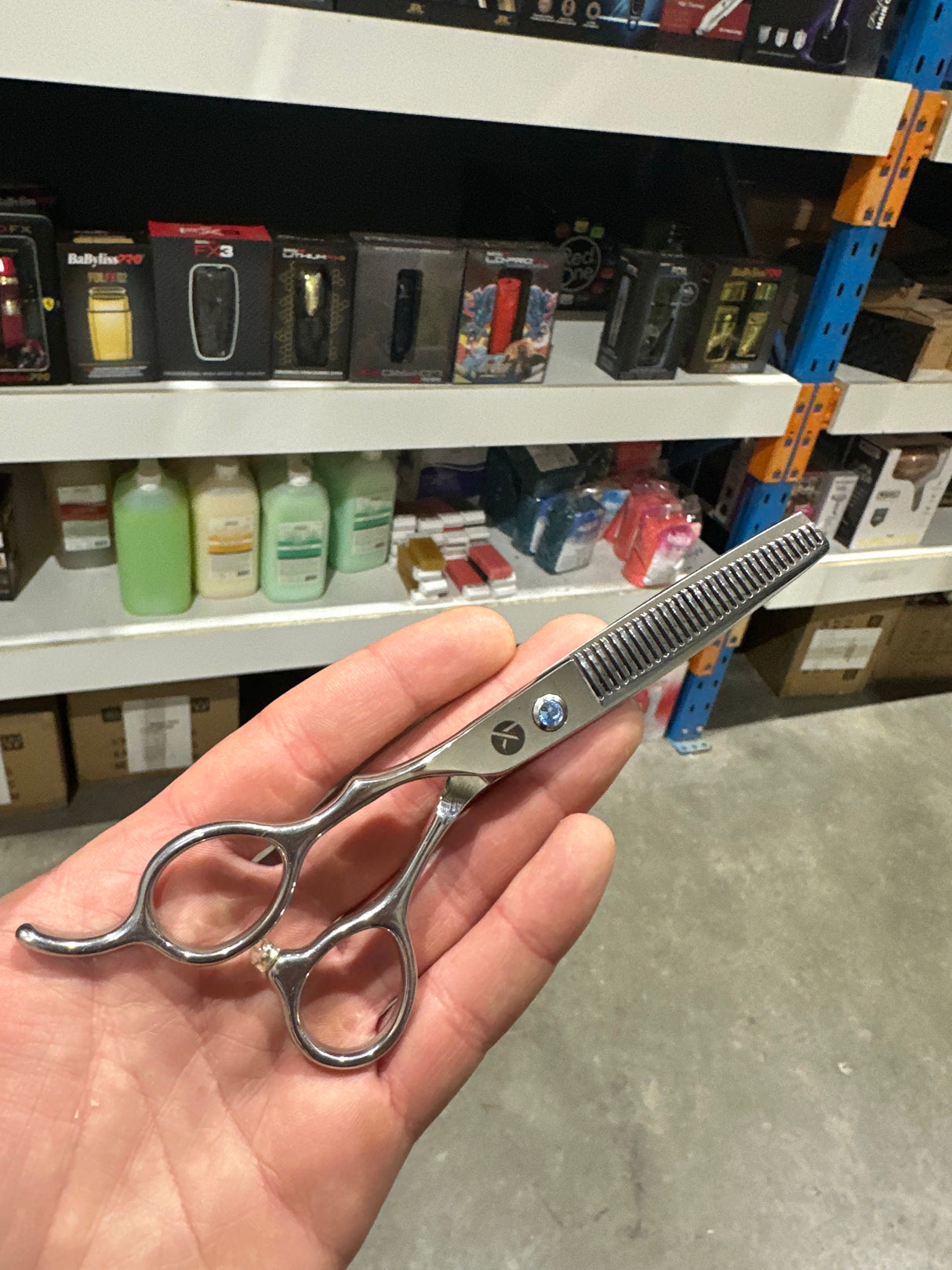 Left handed thinner